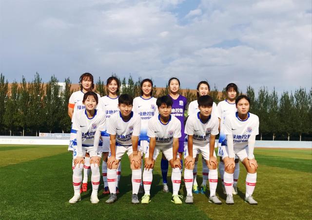 曼谷联后卫：我们已经四连平了，希望能战胜万隆昂首出线（曼谷联后卫：四连平后盼击败万隆，昂首出线）