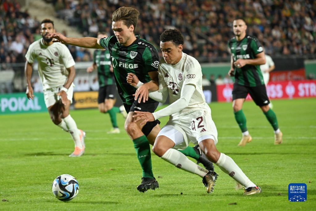 中国女足出战英格兰女足名单：王霜、吴海燕领衔，张琳艳在列